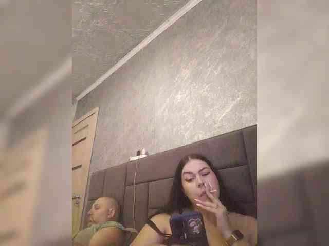 Cleopatra1990 webcam