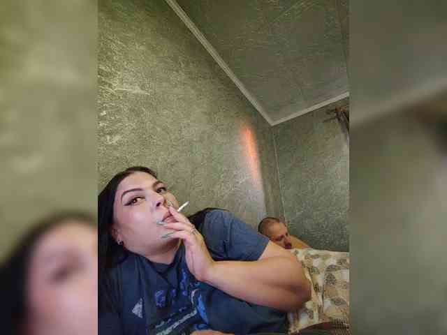 Cleopatra1990 webcam