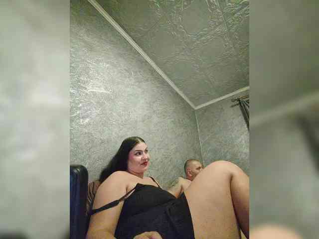 Cleopatra1990 webcam