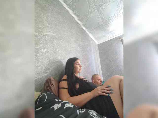 Cleopatra1990 webcam