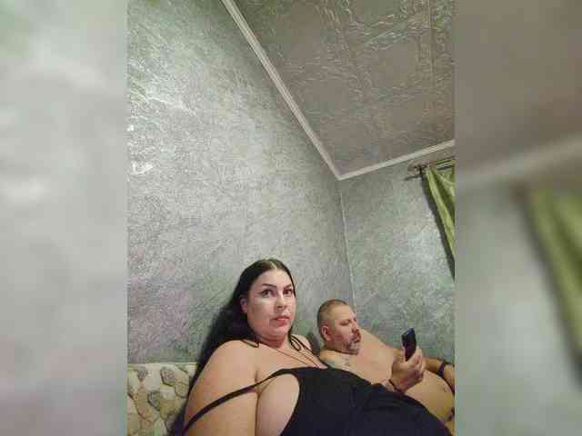 Cleopatra1990 webcam