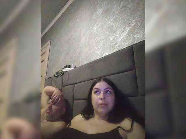 Cleopatra1990 webcam