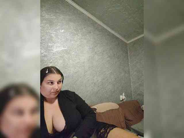 Cleopatra1990 webcam