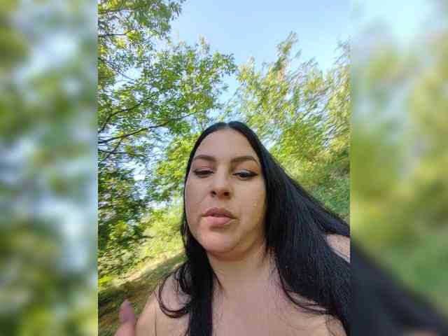 Cleopatra1990 webcam