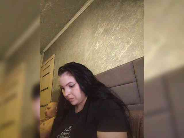 Cleopatra1990 webcam