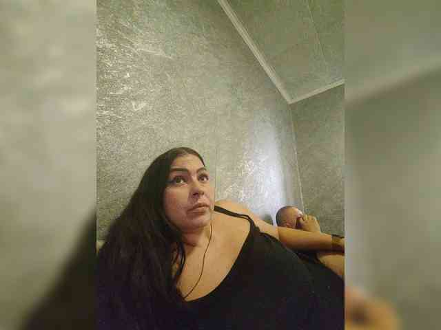 Cleopatra1990 webcam