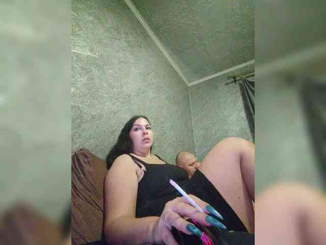 Cleopatra1990 webcam