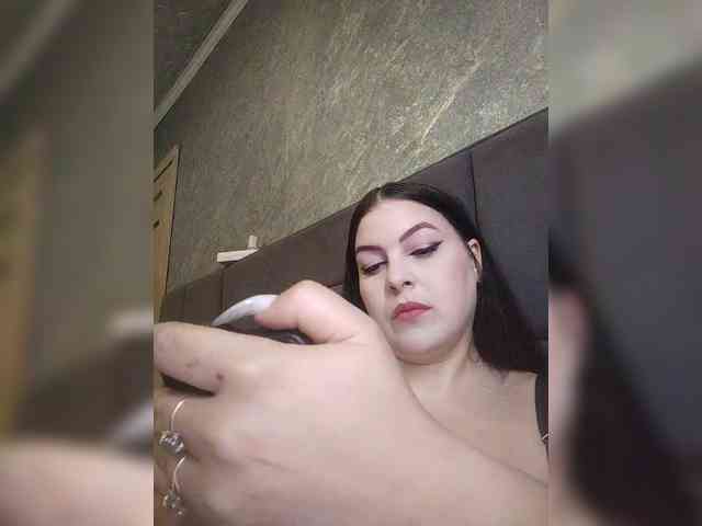 Cleopatra1990 webcam