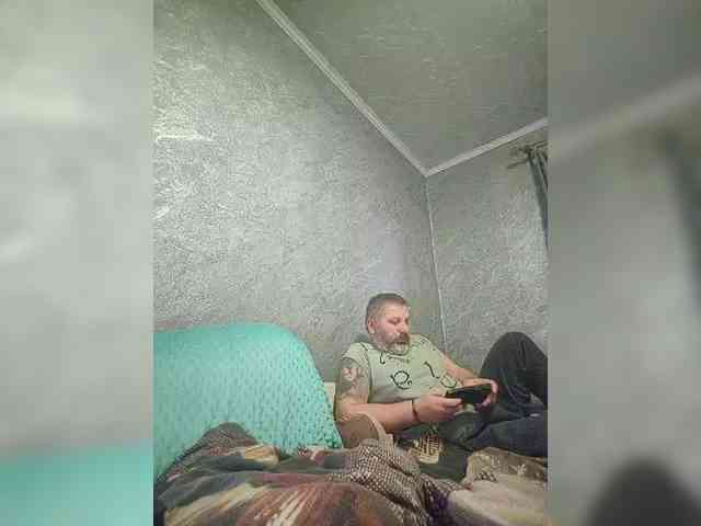 Cleopatra1990 webcam