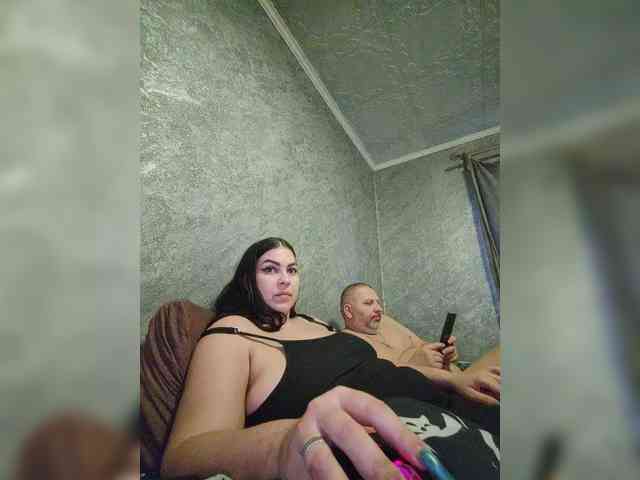 Cleopatra1990 webcam