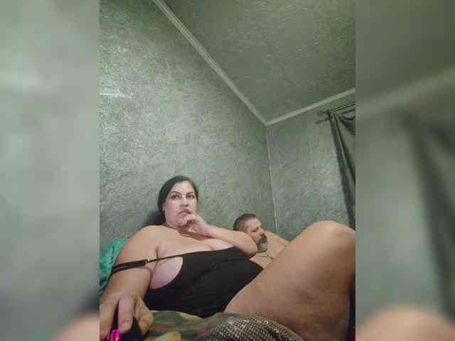 Cleopatra1990 webcam