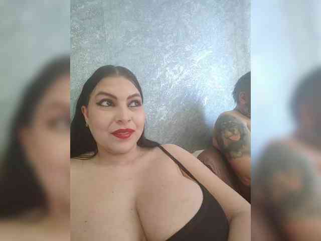 Cleopatra1990 webcam