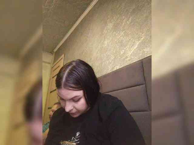 Cleopatra1990 webcam