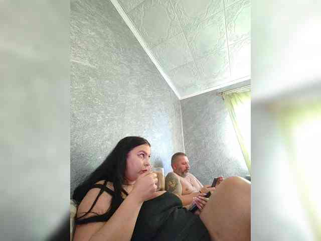 Cleopatra1990 webcam