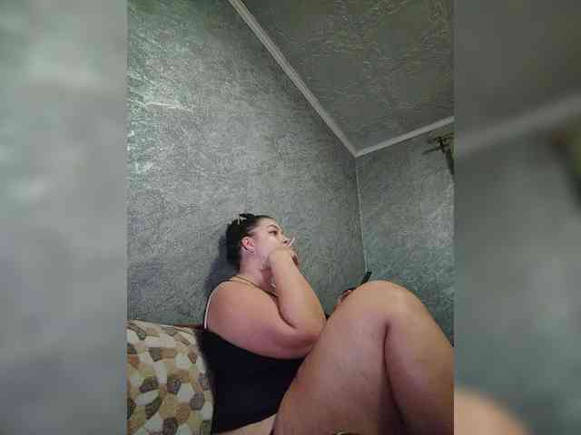 Cleopatra1990 webcam