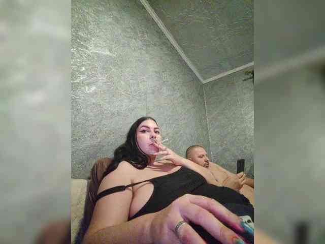 Cleopatra1990 webcam