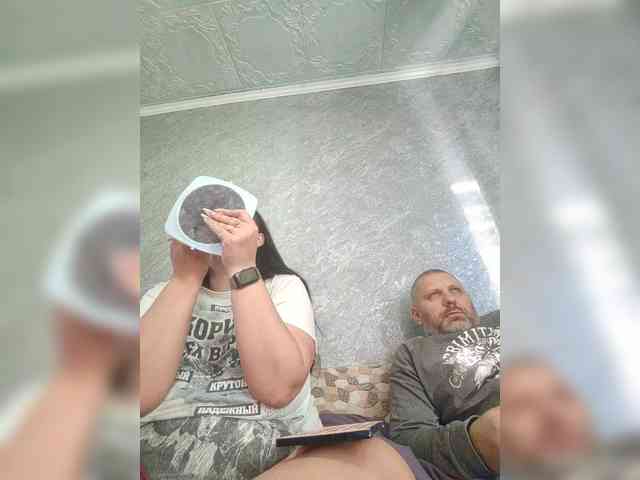 Cleopatra1990 webcam