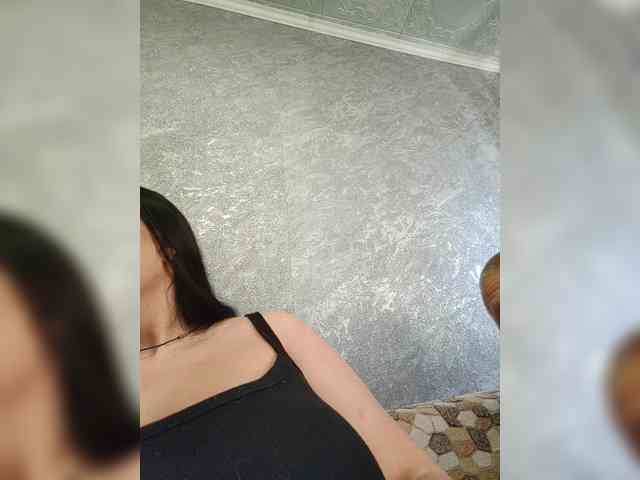 Cleopatra1990 webcam