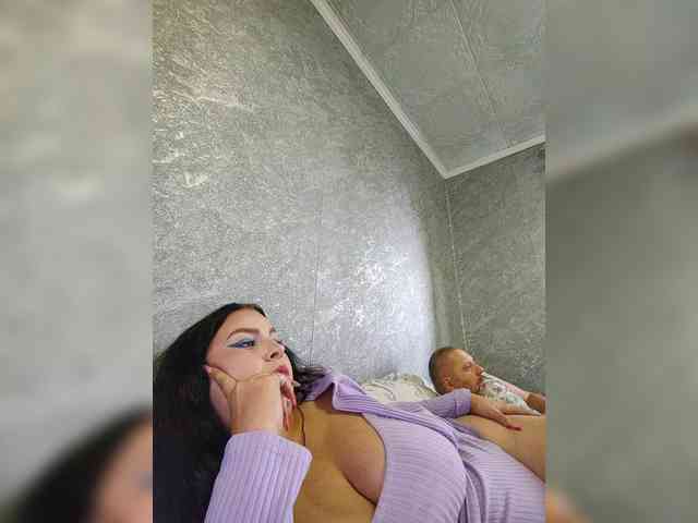 Cleopatra1990 webcam