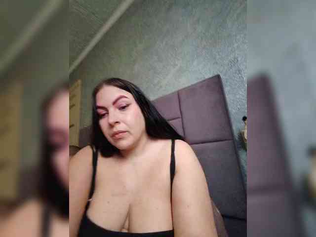 Cleopatra1990 webcam