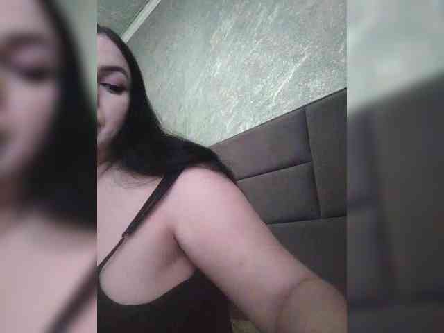 Cleopatra1990 webcam