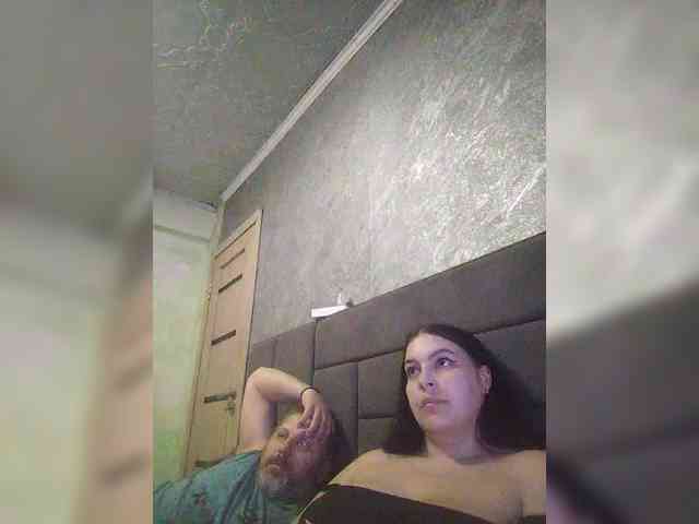 Cleopatra1990 webcam