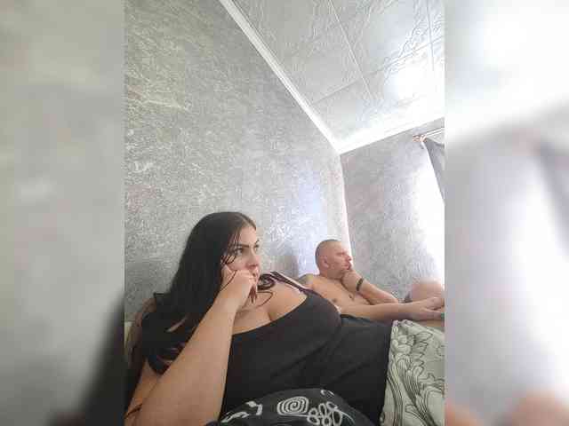 Cleopatra1990 webcam