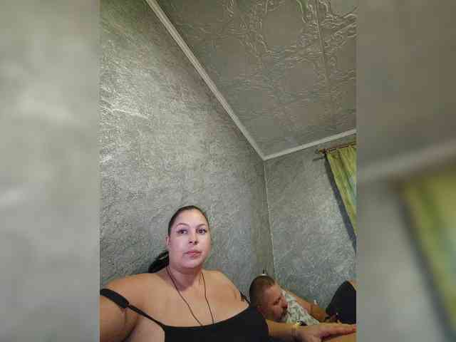 Cleopatra1990 webcam