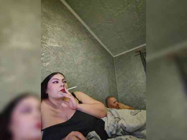 Cleopatra1990 webcam