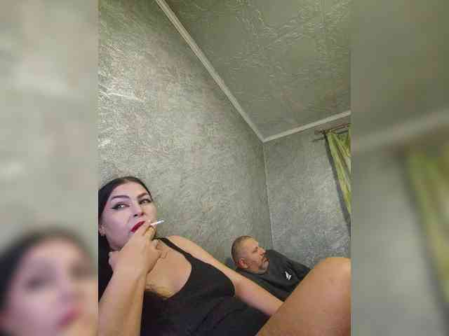 Cleopatra1990 webcam