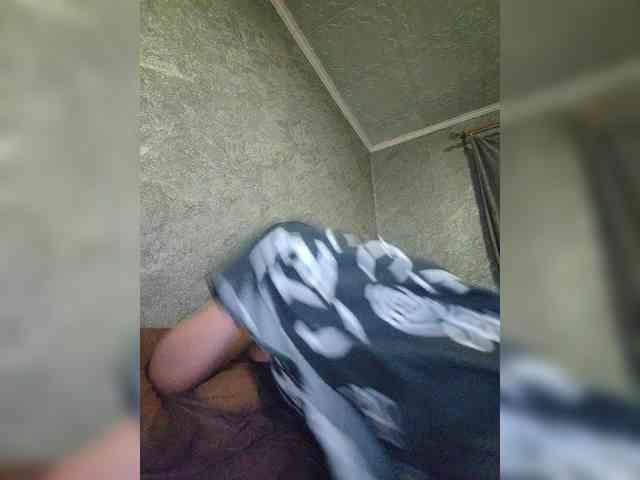 Cleopatra1990 webcam