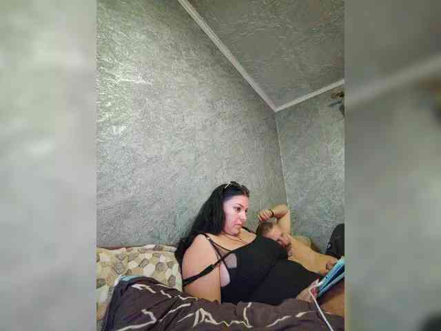 Cleopatra1990 webcam