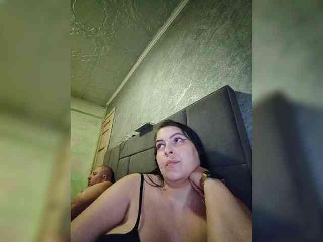 Cleopatra1990 webcam