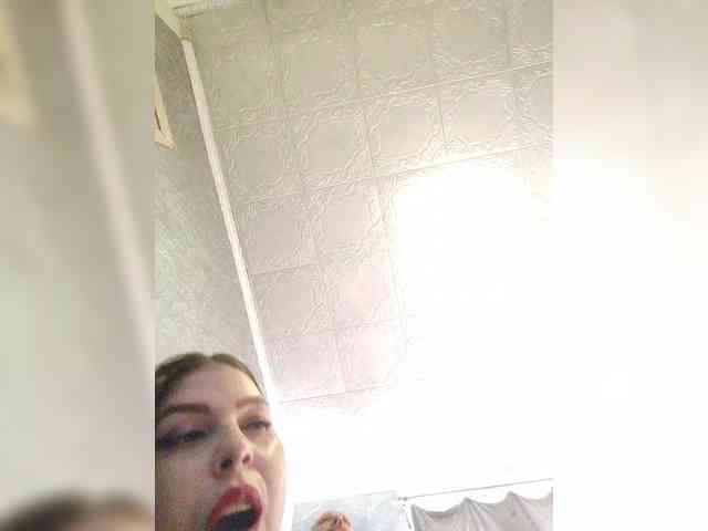 Cleopatra1990 webcam