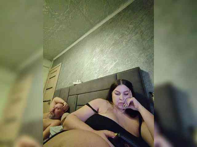 Cleopatra1990 webcam