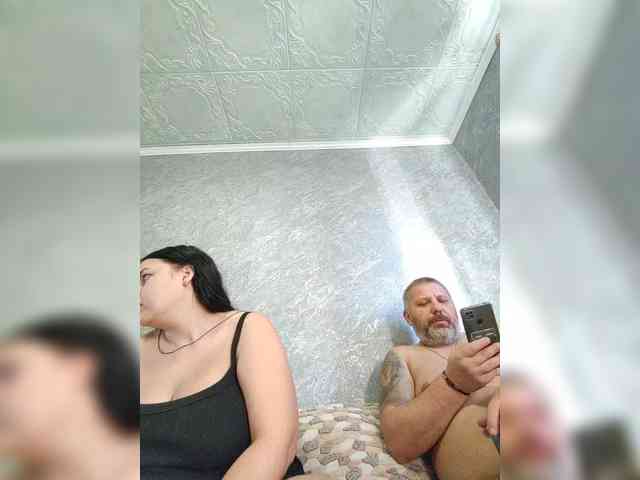 Cleopatra1990 webcam