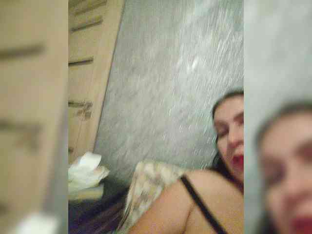 Cleopatra1990 webcam