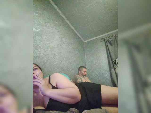 Cleopatra1990 webcam