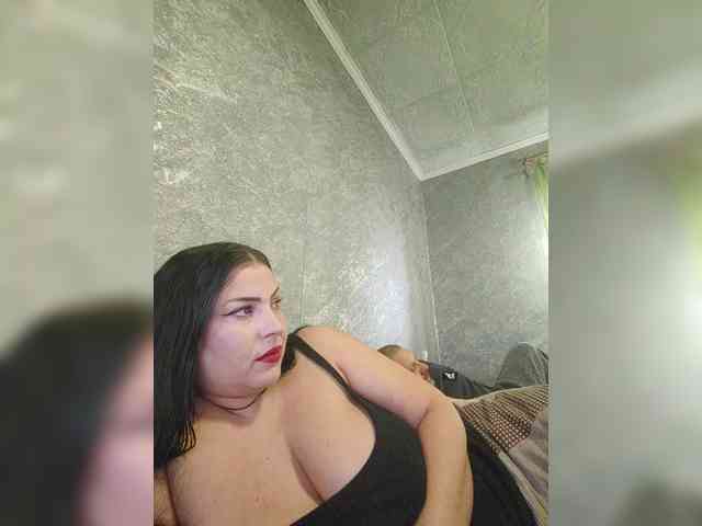 Cleopatra1990 webcam