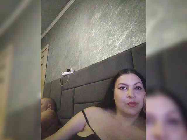 Cleopatra1990 webcam