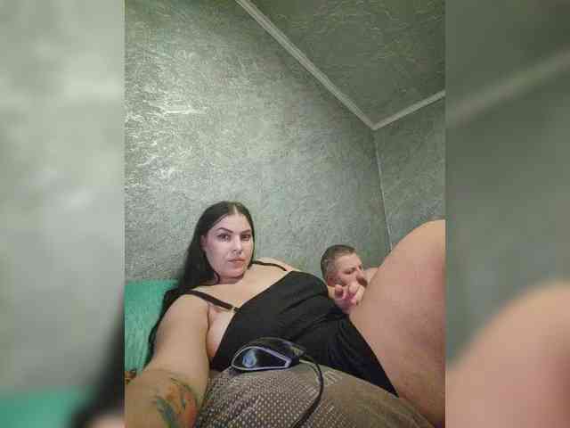 Cleopatra1990 webcam