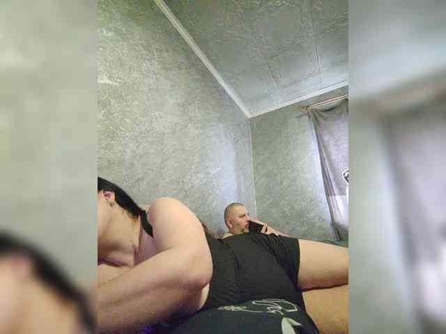 Cleopatra1990 webcam