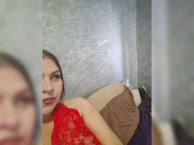 Cleopatra1990 webcam