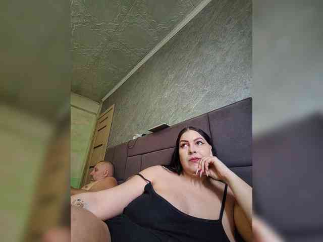 Cleopatra1990 webcam