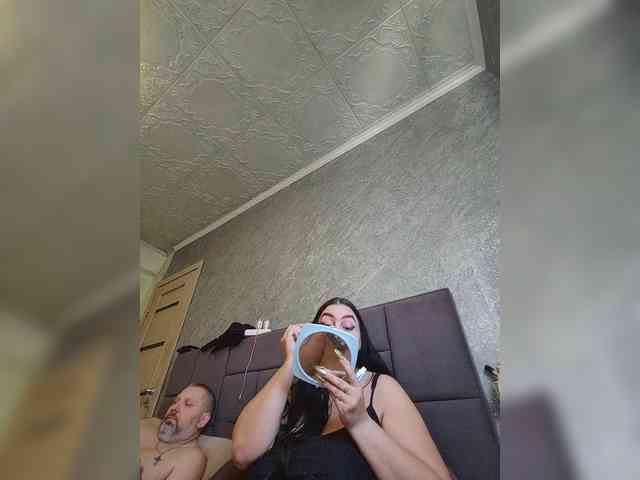 Cleopatra1990 webcam