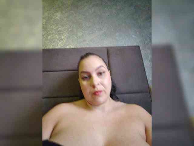 Cleopatra1990 webcam