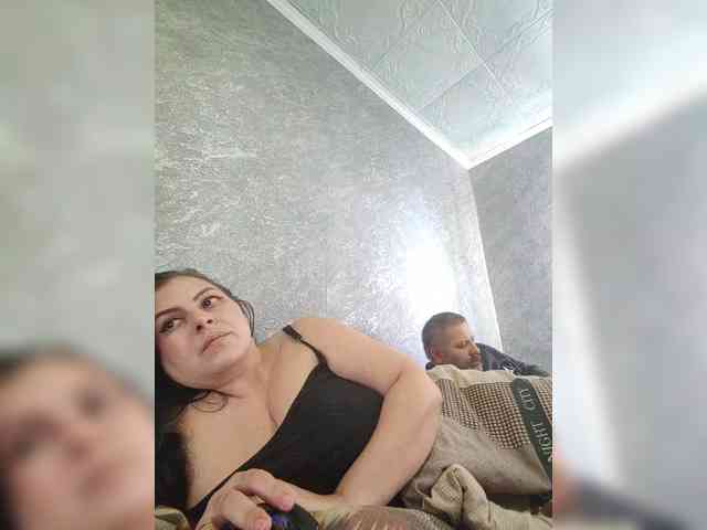 Cleopatra1990 webcam