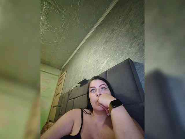 Cleopatra1990 webcam