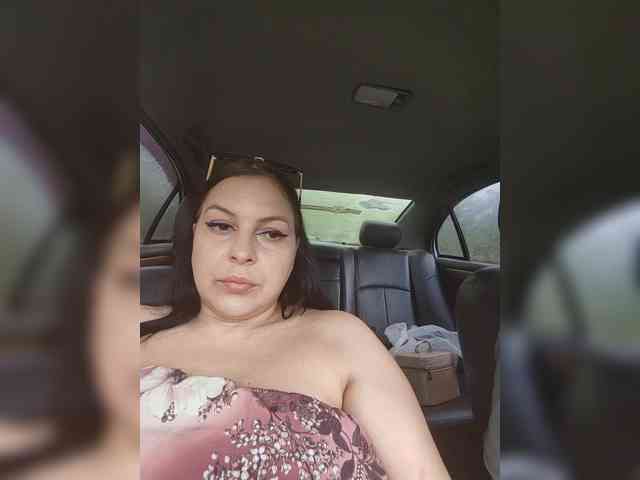 Cleopatra1990 webcam