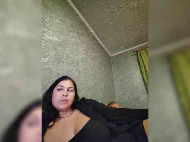 Cleopatra1990 webcam
